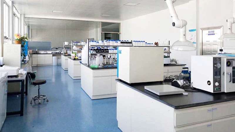 การทดสอบด้วย HPLC และเครื่องสเปกโตรโฟโตมิเตอร์ยูวี