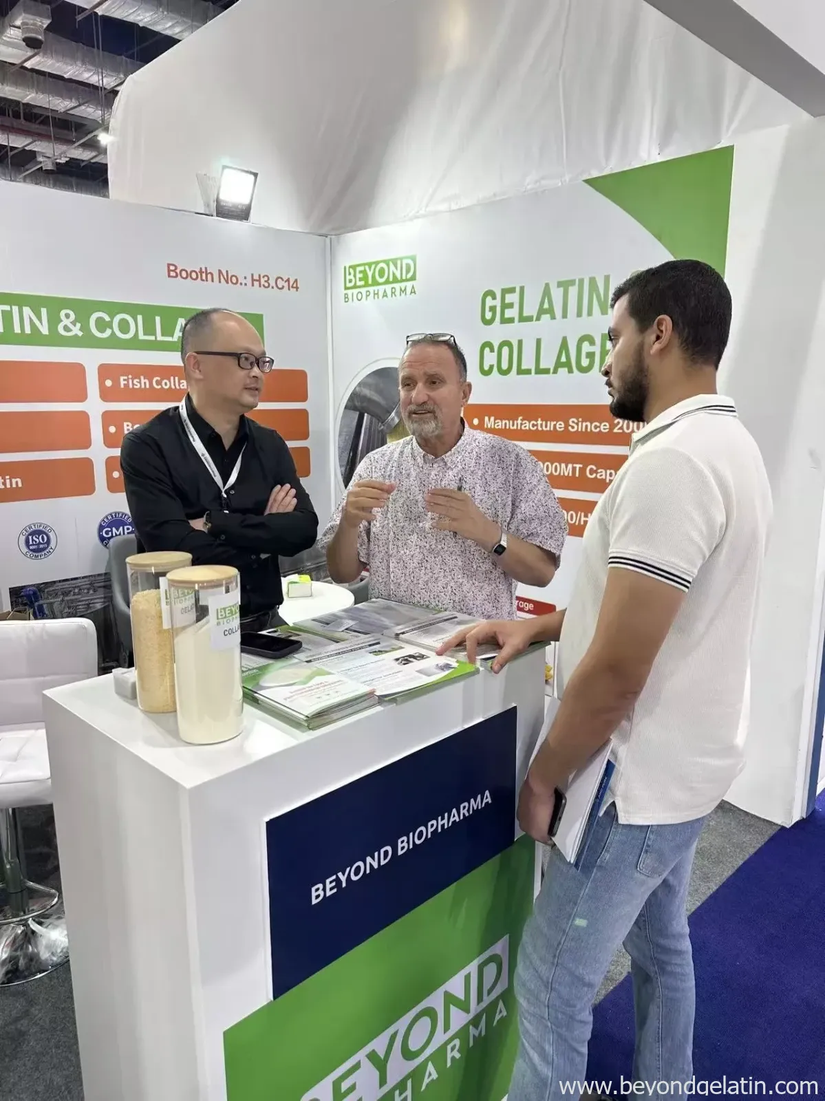 काहिरो में फार्माकोनेक्स 2025 (2).jpg